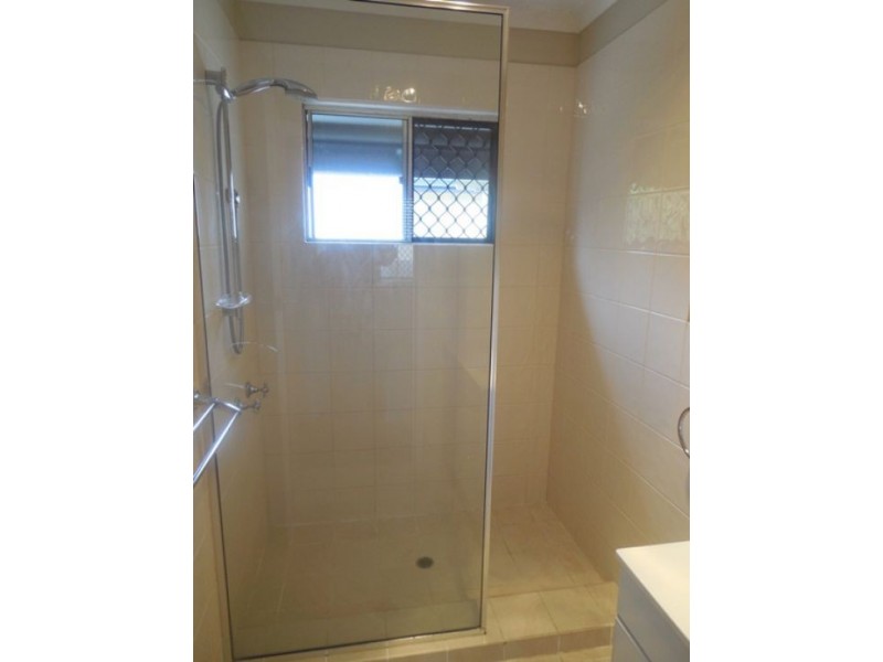 36 Horder Avenue, Labrador QLD 4215