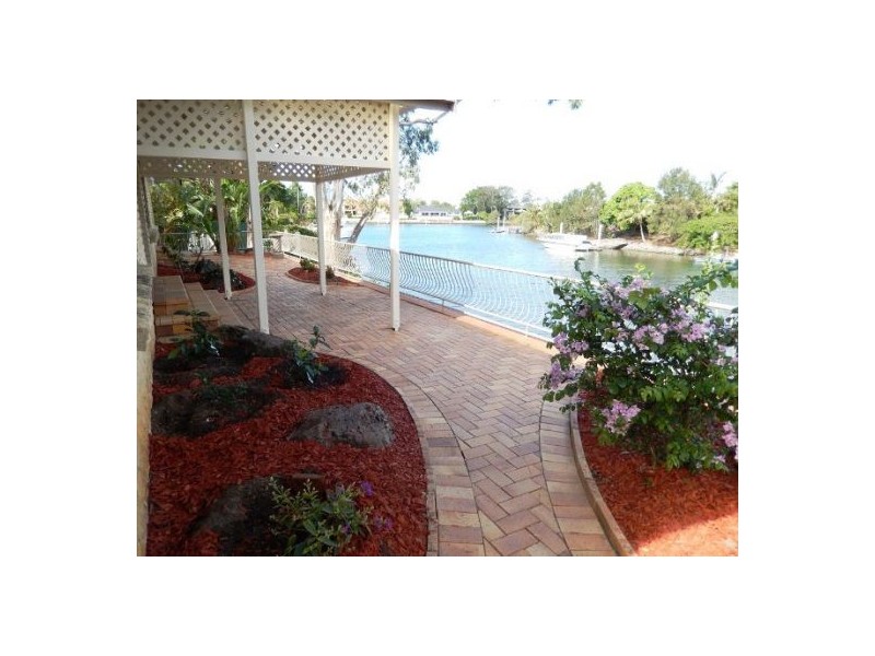 55 River Crescent, Broadbeach Waters QLD 4218
