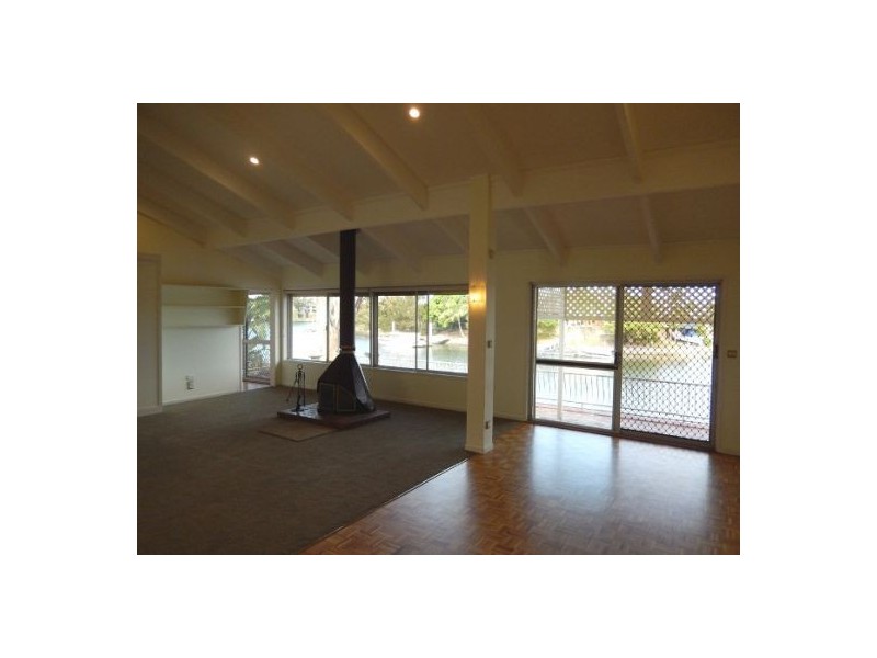 55 River Crescent, Broadbeach Waters QLD 4218