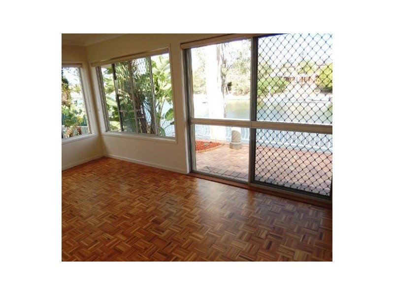 55 River Crescent, Broadbeach Waters QLD 4218