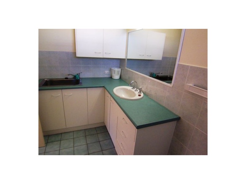 6/6 Parker Street, Labrador QLD 4215