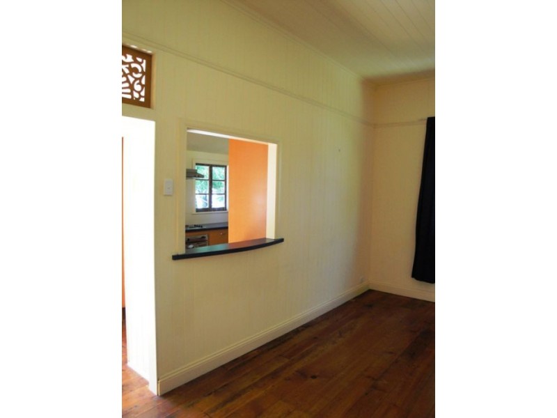 83 Robert Street, Labrador QLD 4215