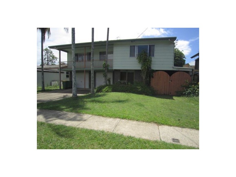 113 Eugaree Street, Southport QLD 4215