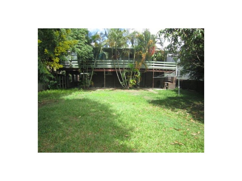 113 Eugaree Street, Southport QLD 4215