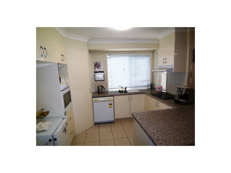 19 Hilltop St, Labrador QLD 4215