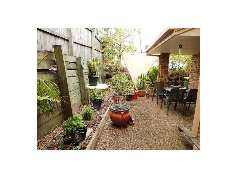 19 Hilltop St, Labrador QLD 4215