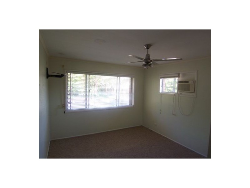 11 Anne Street, Southport QLD 4215