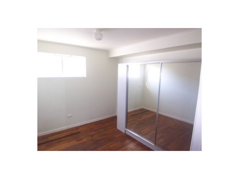 11 Anne Street, Southport QLD 4215