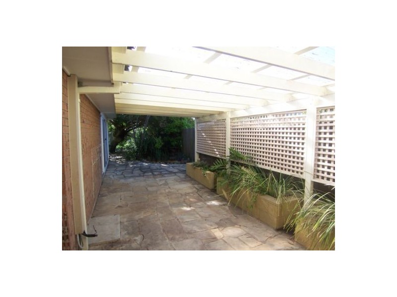 11 Anne Street, Southport QLD 4215