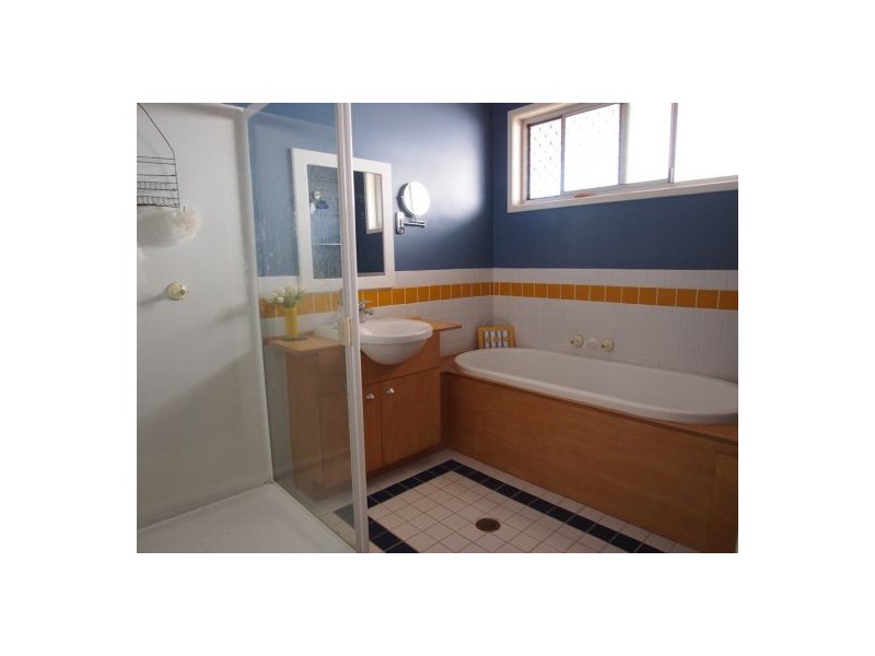 10 Magnolia Drive, Southport QLD 4215