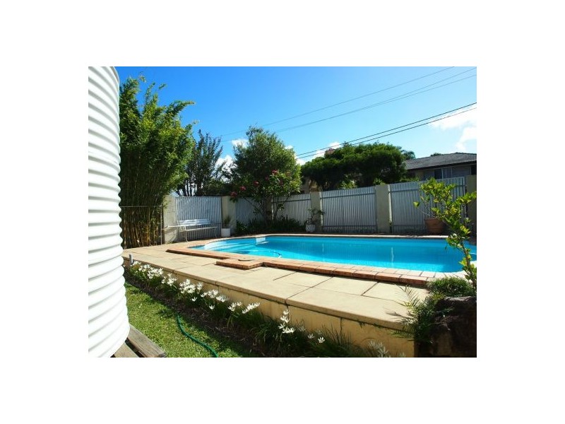 10 Magnolia Drive, Southport QLD 4215