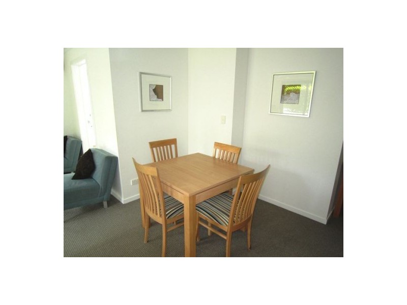 18/15 Lloyd Street, Southport QLD 4215