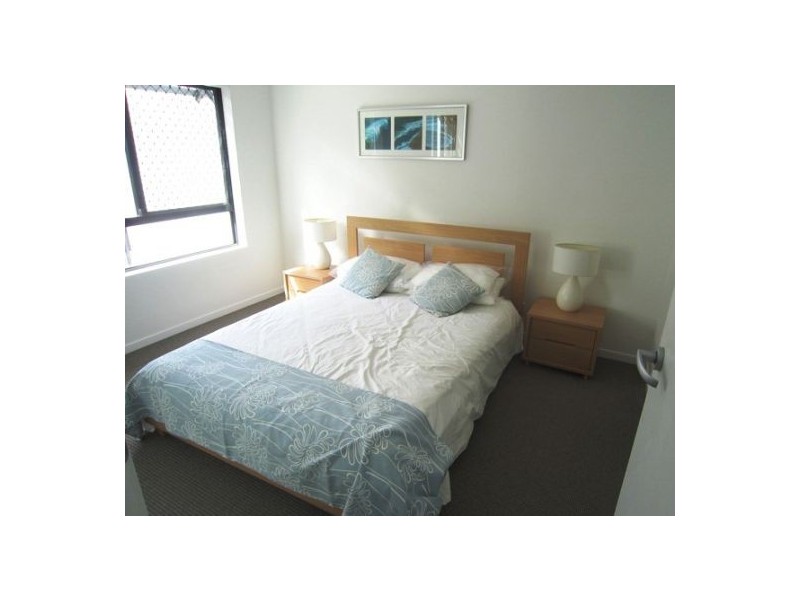 18/15 Lloyd Street, Southport QLD 4215