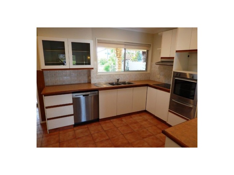 55 River Crescent, Broadbeach Waters QLD 4218