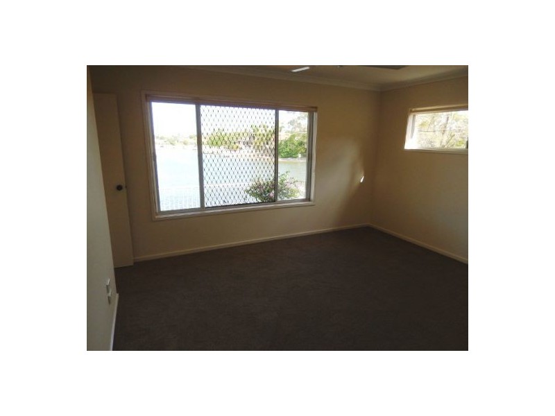 55 River Crescent, Broadbeach Waters QLD 4218