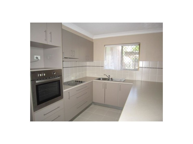 6/164 High Street, Southport QLD 4215