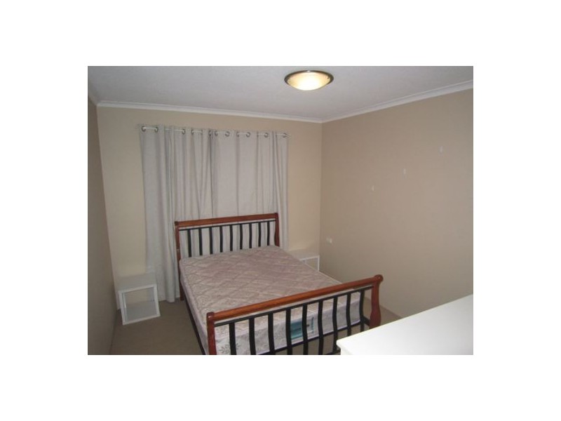 6/164 High Street, Southport QLD 4215