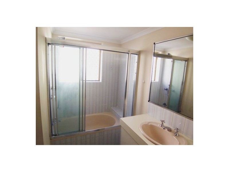 1/144 Marine Parade, Southport QLD 4215