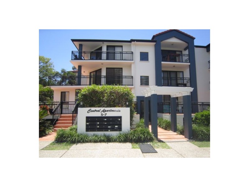 2/5 Railway Street, Southport QLD 4215