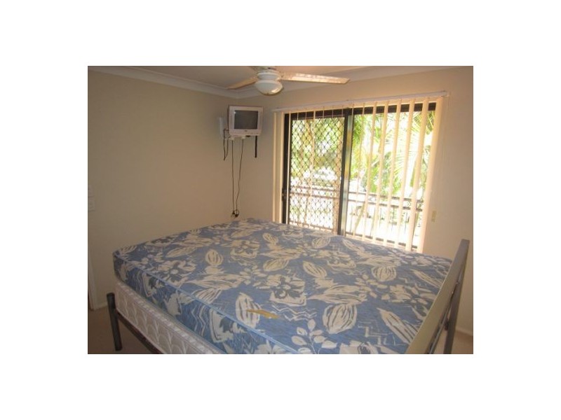 2/5 Railway Street, Southport QLD 4215