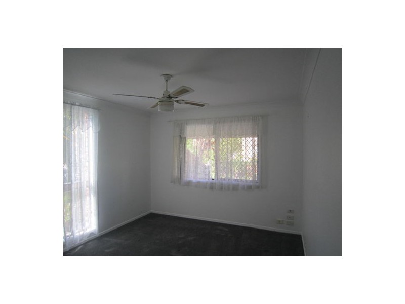 1/10 Royal Palm Court, Southport QLD 4215