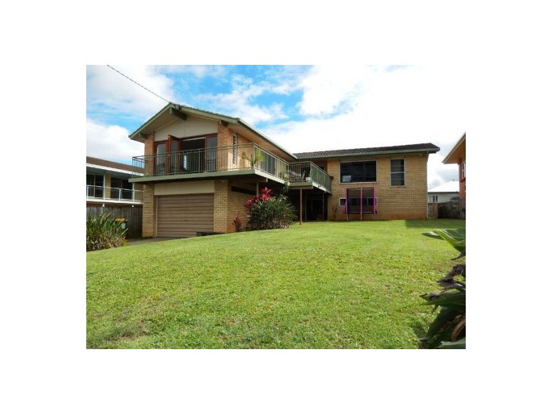 3 Reynolds Avenue, Labrador QLD 4215