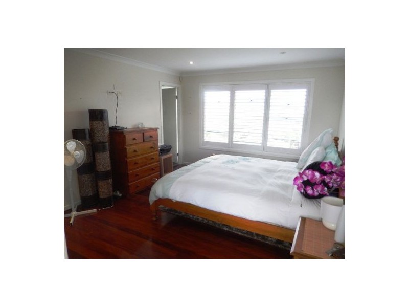 3 Reynolds Avenue, Labrador QLD 4215