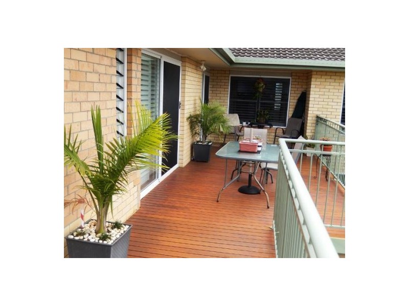 3 Reynolds Avenue, Labrador QLD 4215