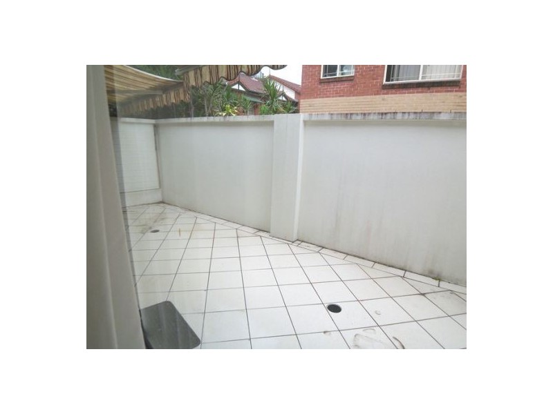 2/51 Bauer Street, Southport QLD 4215