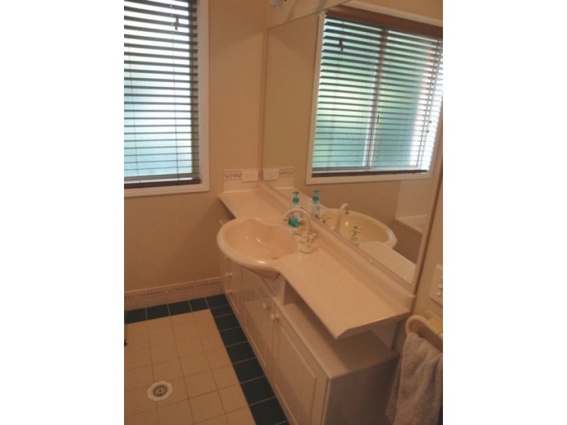 4/32 Billington Street, Labrador QLD 4215