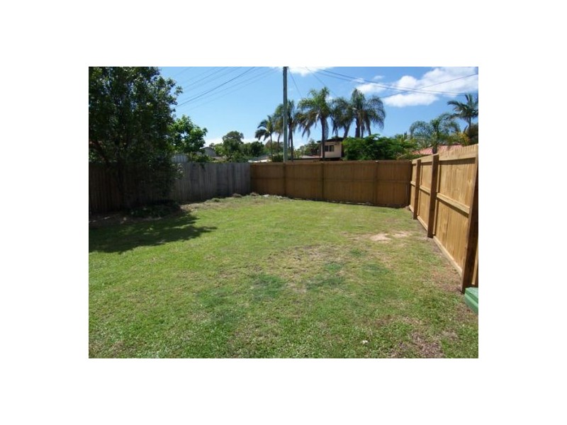 1/269 Government Road, Labrador QLD 4215