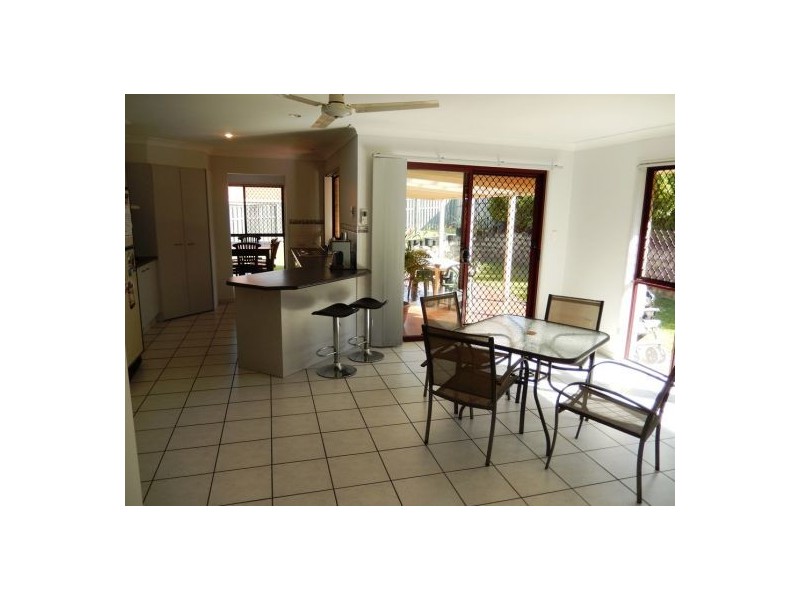 14 Chatham Av, Pacific Pines QLD 4211