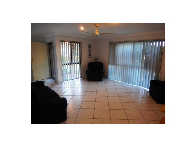 14 Chatham Av, Pacific Pines QLD 4211