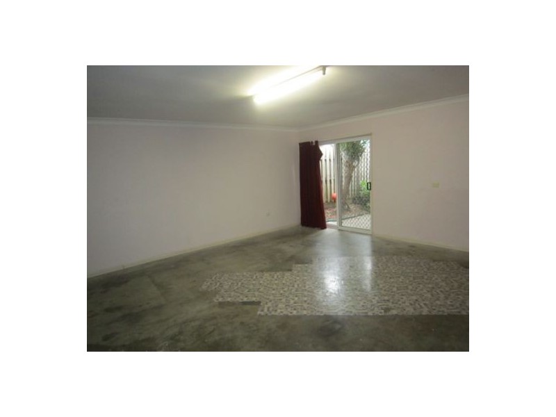 27 Fairweather Drive, Parkwood QLD 4214