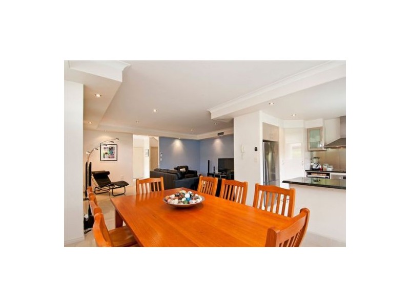 1/30 Hollywell Rd, Biggera Waters QLD 4216