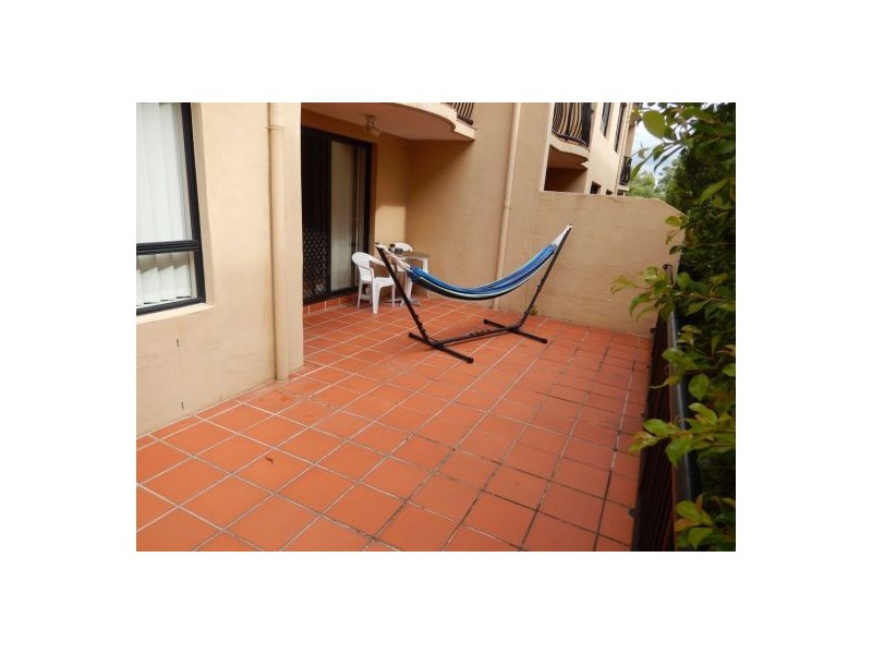 8/61 North Street, Southport QLD 4215