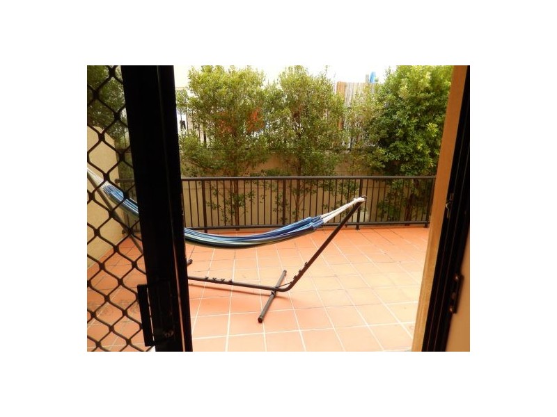 8/61 North Street, Southport QLD 4215