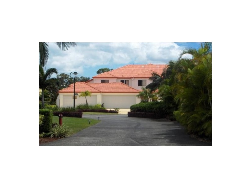 32/2 Bronberg Court, Southport QLD 4215