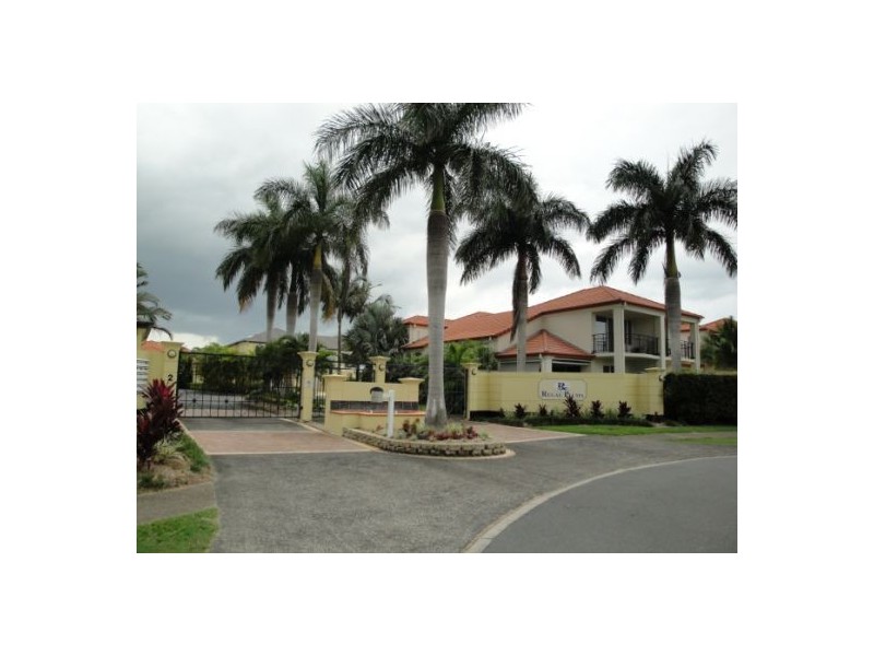 32/2 Bronberg Court, Southport QLD 4215