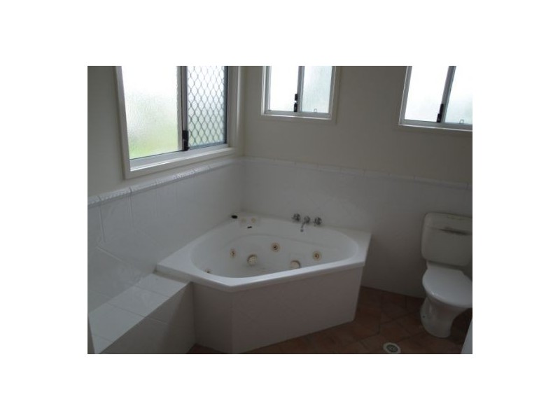 32/2 Bronberg Court, Southport QLD 4215