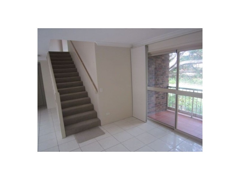 9/61 Bauer Street, Southport QLD 4215