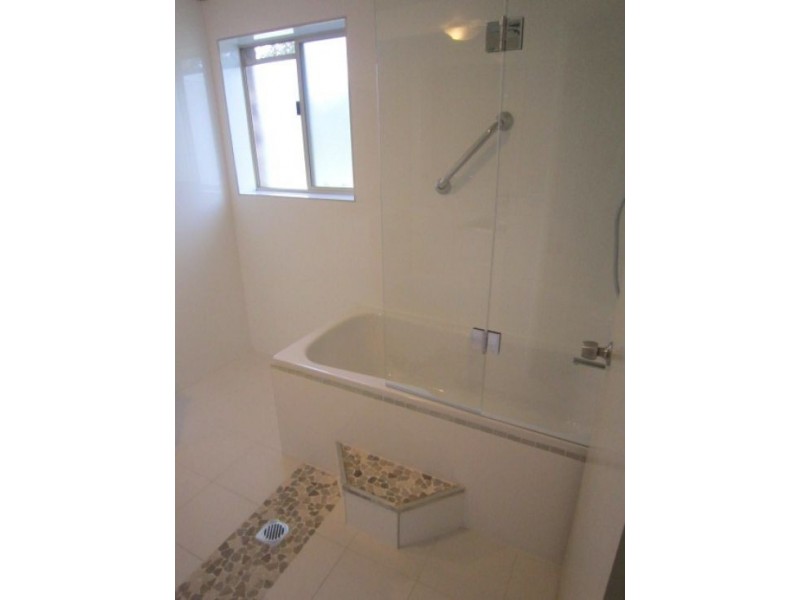 9/61 Bauer Street, Southport QLD 4215