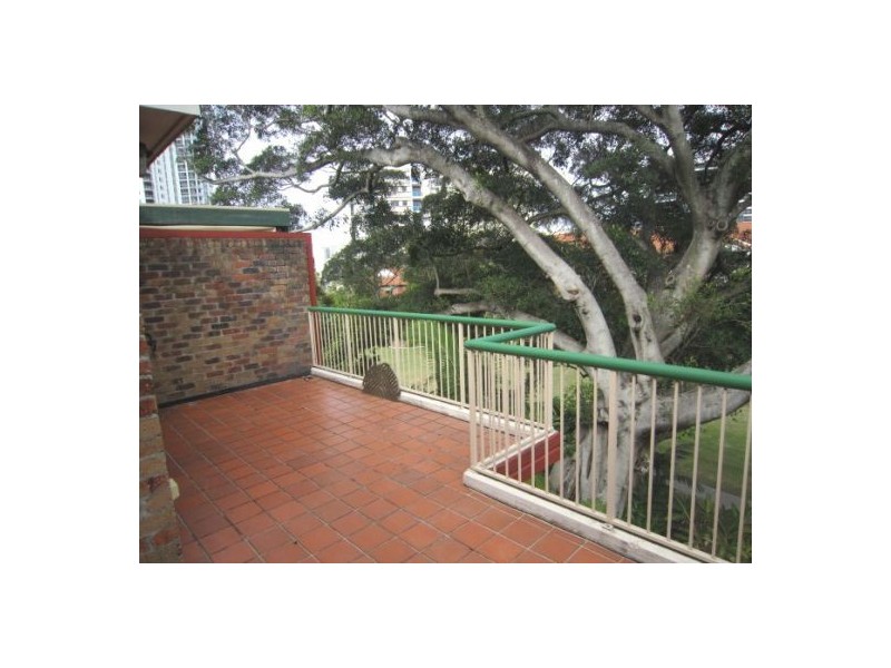 9/61 Bauer Street, Southport QLD 4215