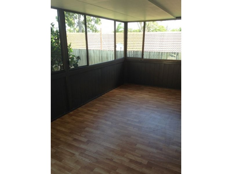 1/4 Melrose Place, Southport QLD 4215