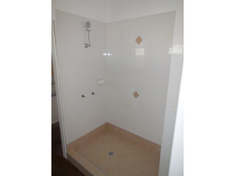 104 Central Street, Labrador QLD 4215
