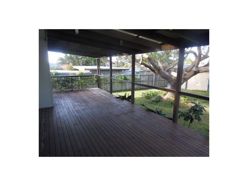 104 Central Street, Labrador QLD 4215