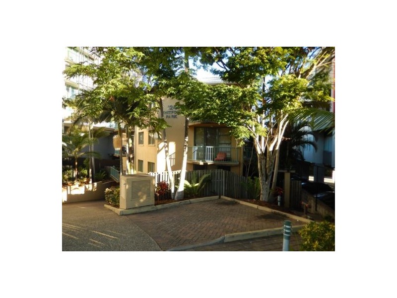 8/124 Queen St, Southport QLD 4215