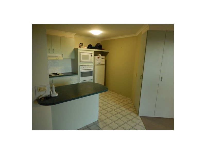 8/124 Queen St, Southport QLD 4215