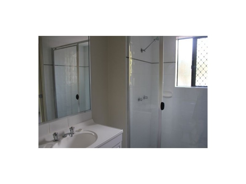 3/2 Johnston Street, Southport QLD 4215