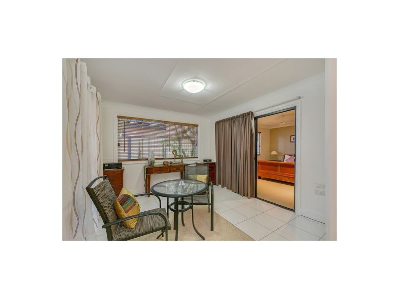 5 Third Avenue, Labrador QLD 4215